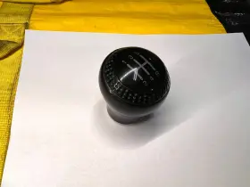 8d0864261 Audi Oem A4 B5 Manual 5mt Shifter Shift Knob 99-01.5 5speed 96-01.5