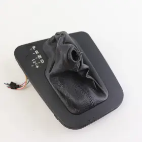 1094687 Bmw 01-06 E46 3-series 325 A/t Automatic Transmission Shifter Boot And Trim