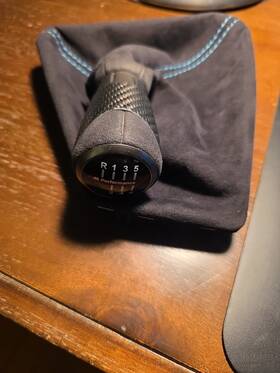 Bmw 25112222529-02 M2 M Performance Carbon/alcantara Shift Knob And Boot