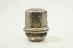 Cadillac Cts Gm Cadilac 3.6l 3.0l Sedan 4 Door 08-2013 Lug Nut Bolt Hardware Studs Chrome Used Cadillac Cts Gm Cadilac 3.6l 3.0l Sedan 4 Door 08-2013 Lug Nut Bolt Hardware Studs Chrome Used