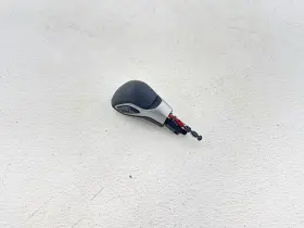 10251188 Chevrolet 2024 - 2026 Trax Center Console Gear Shifter Knob Lever Oem