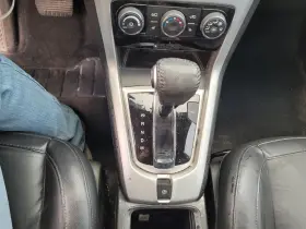 242.gm1l15 Chevrolet Captiva S 2015 Transmission Shift 1250267