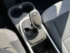 242.gm1n19 Chevrolet Bolt 2019 Transmission Shift 743517