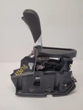 242.gm1o16 Chevrolet 2016 16 Impala Old Automatic Transmission Shift Shifter Gear Assembly