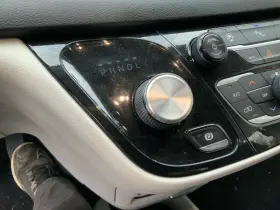 242.ch1e18 Chrysler Shifter Pacifica 2018 Transmission Shift 1319540