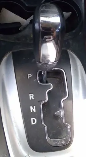 242.ch2212 Dodge 2012 Journey Transmission Shift In Black With Chrome Knob Handle - 3.6l