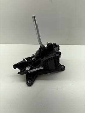 Factory Oem D2br-7c453-cpb Ford Fiesta St Gear Shift Shifter A1-10