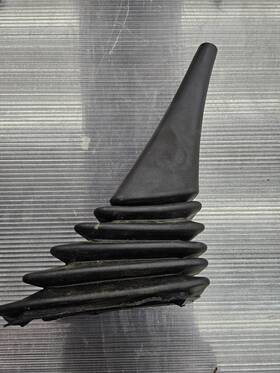 Ford 286501 1988-1998 Ranger Explorer Oem Manual Shift Boot Rubber Trim