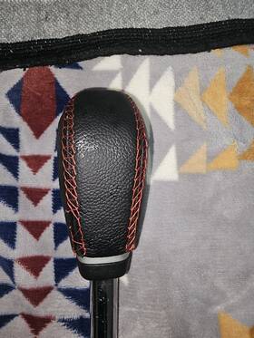 Gm 92206988 Nos Oem 2008-2009 Pontiac G8 Red/black Shift Knob Discontinued