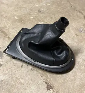 77295-s5a-a11zb Honda 2001-2002 Civic 1.7 Manual M/t Shifter Boot Bezel Garnish Console 01-05 Mt