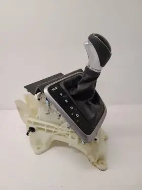 242.hy1o19 Hyundai 2019 19 Accent Automatic Transmission Shift Shifter Assembly