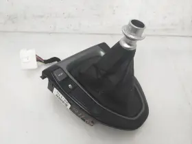 84632-j3200 Hyundai 2019-2021 Veloster Manual Shifter Boot With Panel Trim -