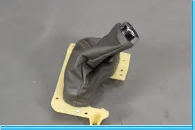 13772b33000 Infiniti 11-17 Qx56 Qx80 Auto Transmission Shifter Gear Lever Boot Trim Oem