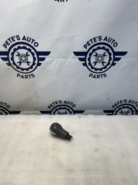 896.in1o12 Infiniti 07-13 G35/g37 Sedan Automatic Shift Knob Beige C Oem
