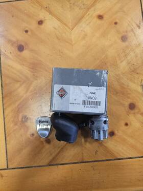 International Fula6905 Navistar Oem Knob Shift Control
