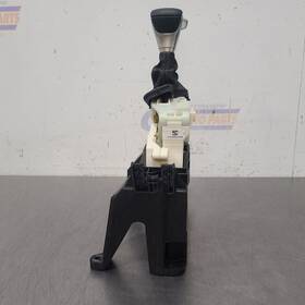 Kia 242.ki1l25 25 2025 Telluride S 3.8l Automatic Transmission Shifter