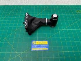 46720-j5100 Kia 18-23 Stinger - Automatic Transmission Gear Shifter Lever Boot With Knob Oem
