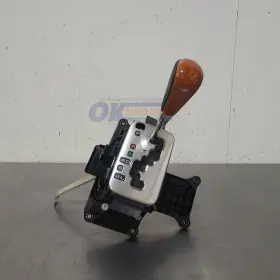 242.le1406 Lexus 06 2006 Lx470 4.7l Automatic Transmission Shifter