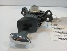 Lexus 242.le1d13 2013 Ct200h Auto Transmission Shifter 12423231