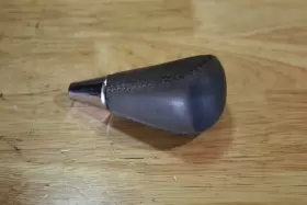 33504-30281-c0 Lexus Oem 1998-2005 Gs300 400 A/t Shift Knob Shifter Leather 33504-30281 98-05 33504-30281-c0 Lexus Oem 1998-2005 Gs300 400 A/t Shift Knob Shifter Leather 33504-30281 98-05