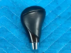 33504-30341 Lexus Es300h Es350 Rx350 Rx450h Transmission Shifter Knob Black 2010-2015 Oem 33504-30341 Lexus Es300h Es350 Rx350 Rx450h Transmission Shifter Knob Black 2010-2015 Oem