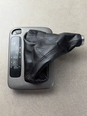 688005-0610 Lexus Gx470 2003-2009 Shifter Boot Assemble