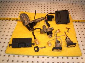 Mercedes Benz 320 S124 94-95 Wagon Ignition Lock Box Doors Hatch Locks 1 Set And Key
