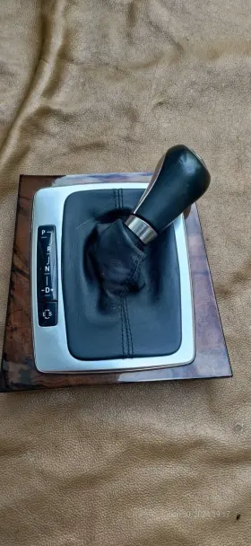 A2042672310 Mercedes-benz 11 12 W204 C250 C300 C63 Amg Gear Shift Shifter Knob With Boot Oem