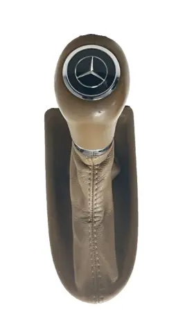 A2112676010 Mercedes-benz 2008 E320 Shift Knob With Boot Oem
