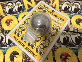 Area-1 Mooneyes Aa004m Yokohama Japan - Chrome Shift Knob With Engraved Moon Logo