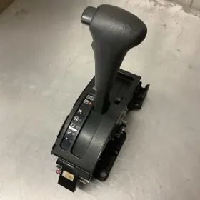 242.da1802 Nissan 2000-2004 Xterra Automatic Transmission Shift Gear Shifter