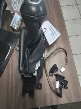 242.da1l18 Nissan Maxima 2018 Transmission Shift 11010