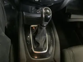 242.da1t17 Nissan Rogue Spt 2017 Transmission Shift 7721179