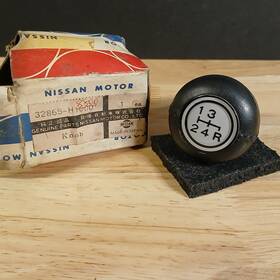 Nissan 32865-h8800 1979-1983 Datsun 240 260 280z 1200 4 Speed Shift Knob Nos Oem