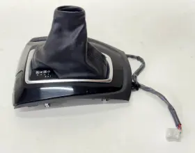 969446fl2a Nissan Rogue 2017-2018 Console Shifter Bezel Gear Position Indicator And Boot Oem