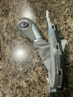 20907686 Oem 2008-2012 Chevrolet Malibu Automatic Floor Gear Shift Knob