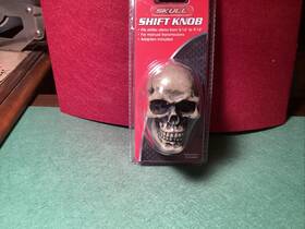 Pilot Pm-2271 Skull Shift Knob For Manual Transmissions