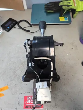 766-0082 Pontiac 2009 Vibe Gearshifter Shifter Assembly
