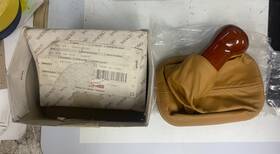 Porsche 964424075054yu Nib Genuine Cashmere Beige Leather Wood Shift Knob