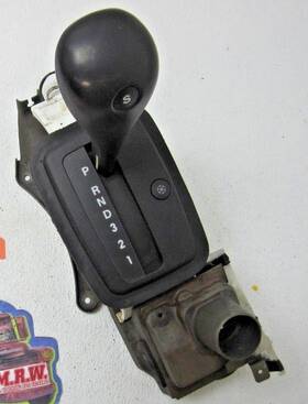Saab 90372930-94-95-97-98 Shifter Automatic Transmission Handle Trim Knob Used Gear Auto 1996 96 900