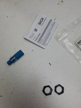 Sick Um18-211161101s04 Distance Sensor