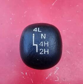 Suzuki 30027533 1989-04 Geo/chevy Tracker And Sidekick/vitara Oem Transfer Case Shift Knob
