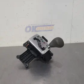 242.to1303 Toyota 03 2003 Land Cruiser 4.7l Automatic Transmission Shifter