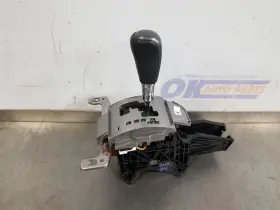 242.to1515 Toyota 15 2015 4 Runner Sr5 Automatic Transmission Shifter Assembly