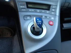 242.to1a14 Toyota Prius 2014 Transmission Shift 7617714