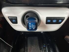 Toyota 242.to1a17 Prius 2017 Transmission Shift 2049321