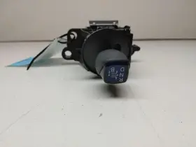 242.to1i18 Toyota 2018 Prius Transimission Shifter
