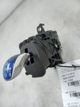 242.to1m12 Toyota 2012 Prius V 1.8l Fwd Automatic Transmission Shifter