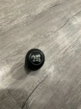 33504-20120-c0 Toyota Near Mint Genuine 5 Speed Manual Leather Shift Knob