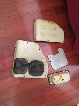 Toyota 33555-26071 1981 Land Cruiser Fj 40 Bj 42 Shifter Rubber Boots And Misc Plates Oem